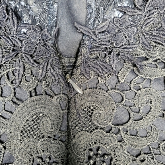 New with tags Romeo + Juliet Couture Navy Sleeveless Lace Dress Size sma… - Picture 7 of 11